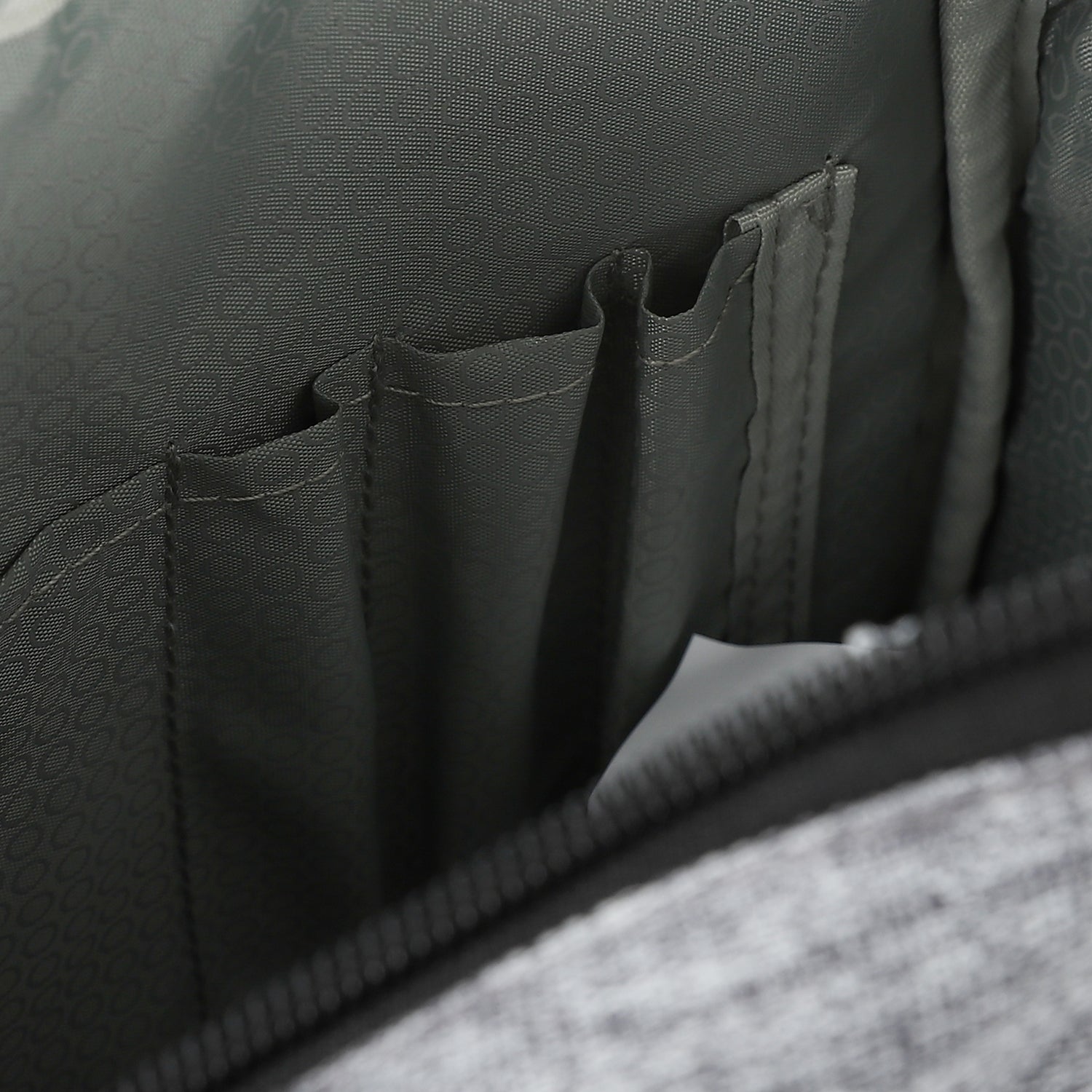 ACTIV SHOULDER BAG - GREY