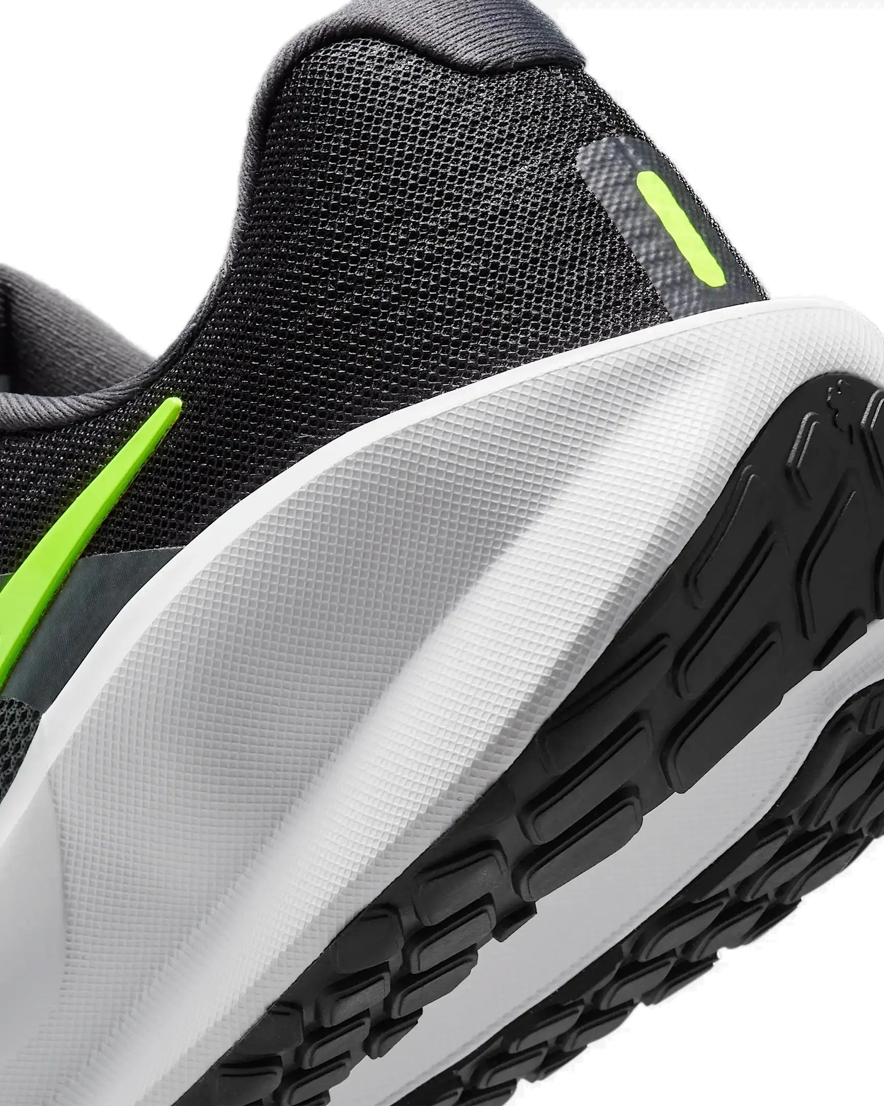 NIKE REVOLUTION 7 RUNNING SHOE - BLK & GREY