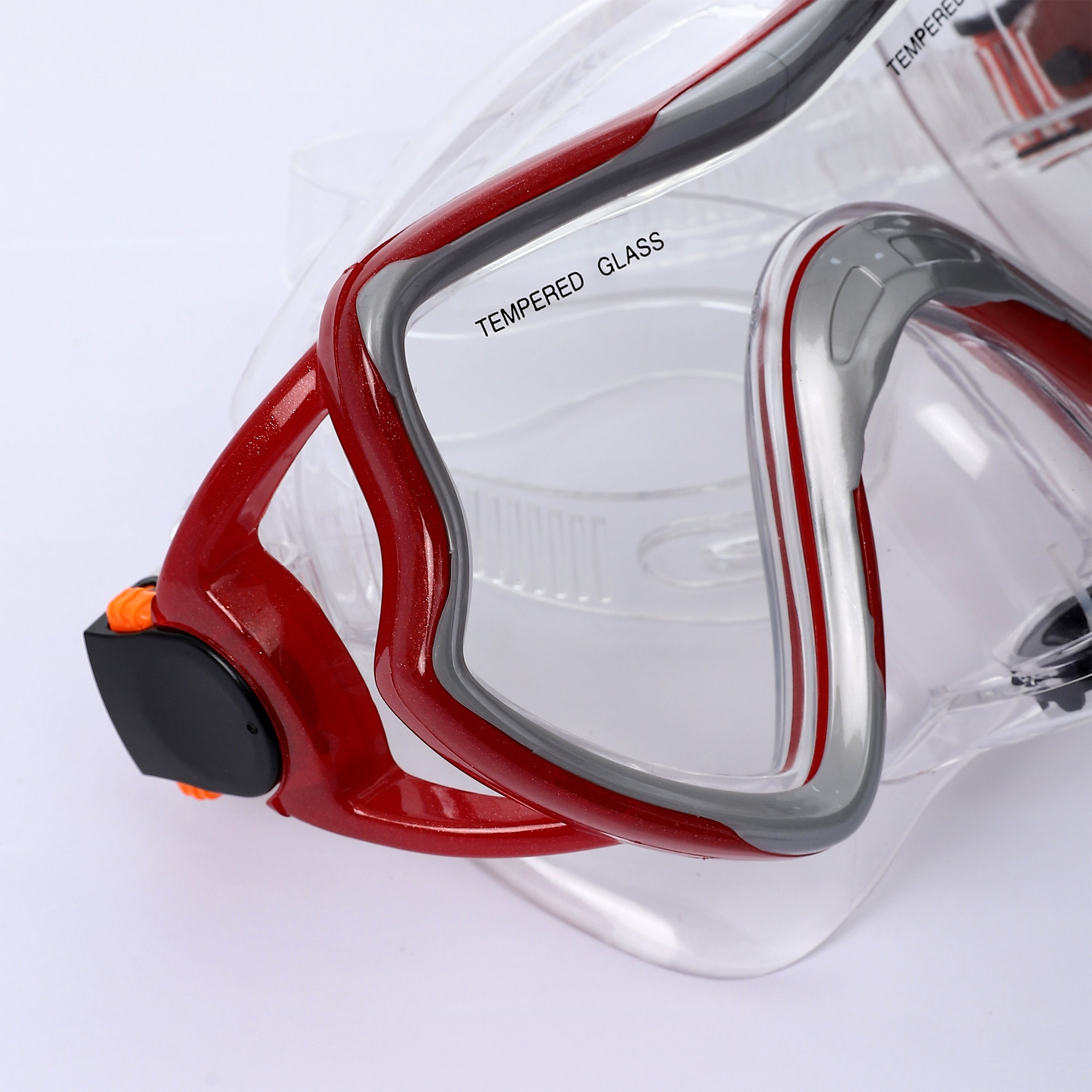 ACTIV ADULT M6101 PVC MASK - RED