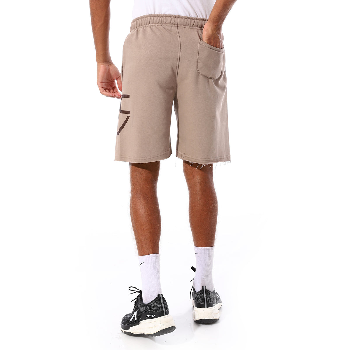 SIDE SPLIT LOGO PRINT SHORTS - BEIGE