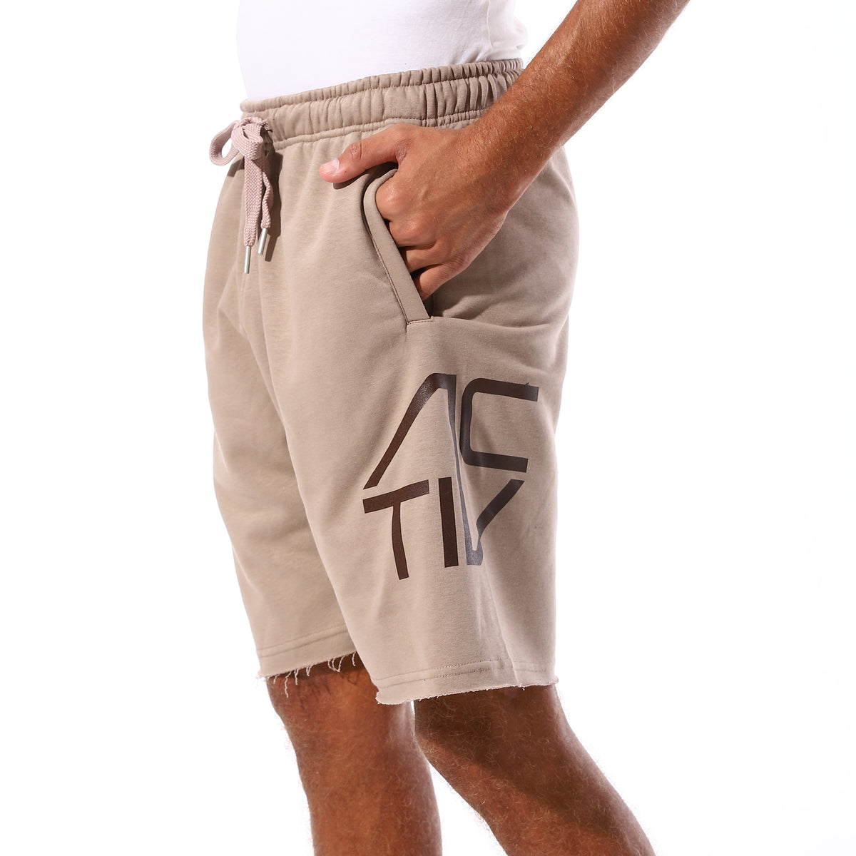 SIDE SPLIT LOGO PRINT SHORTS - BEIGE
