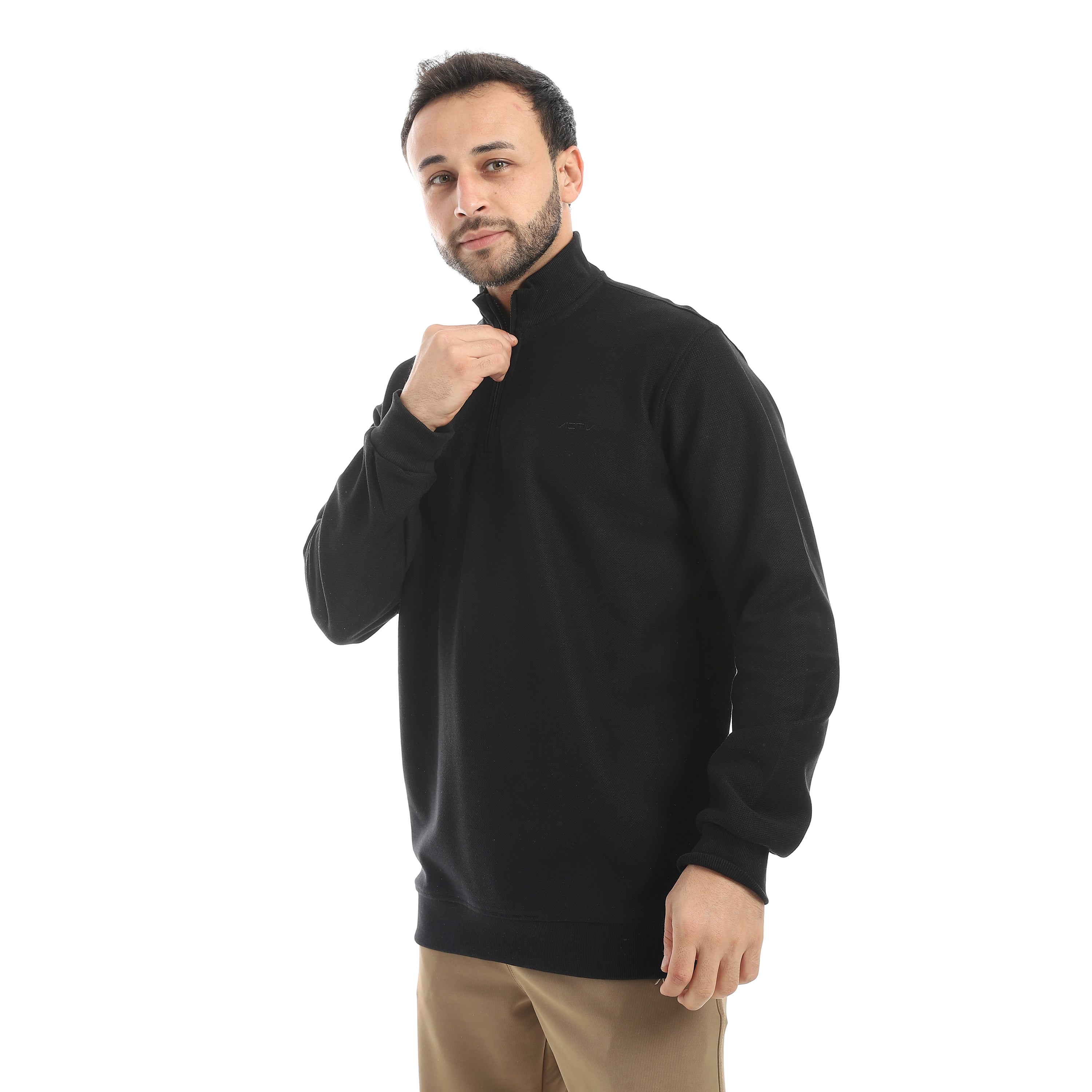 سويت شيرت نص ياقه1A&TIE
 - اسود