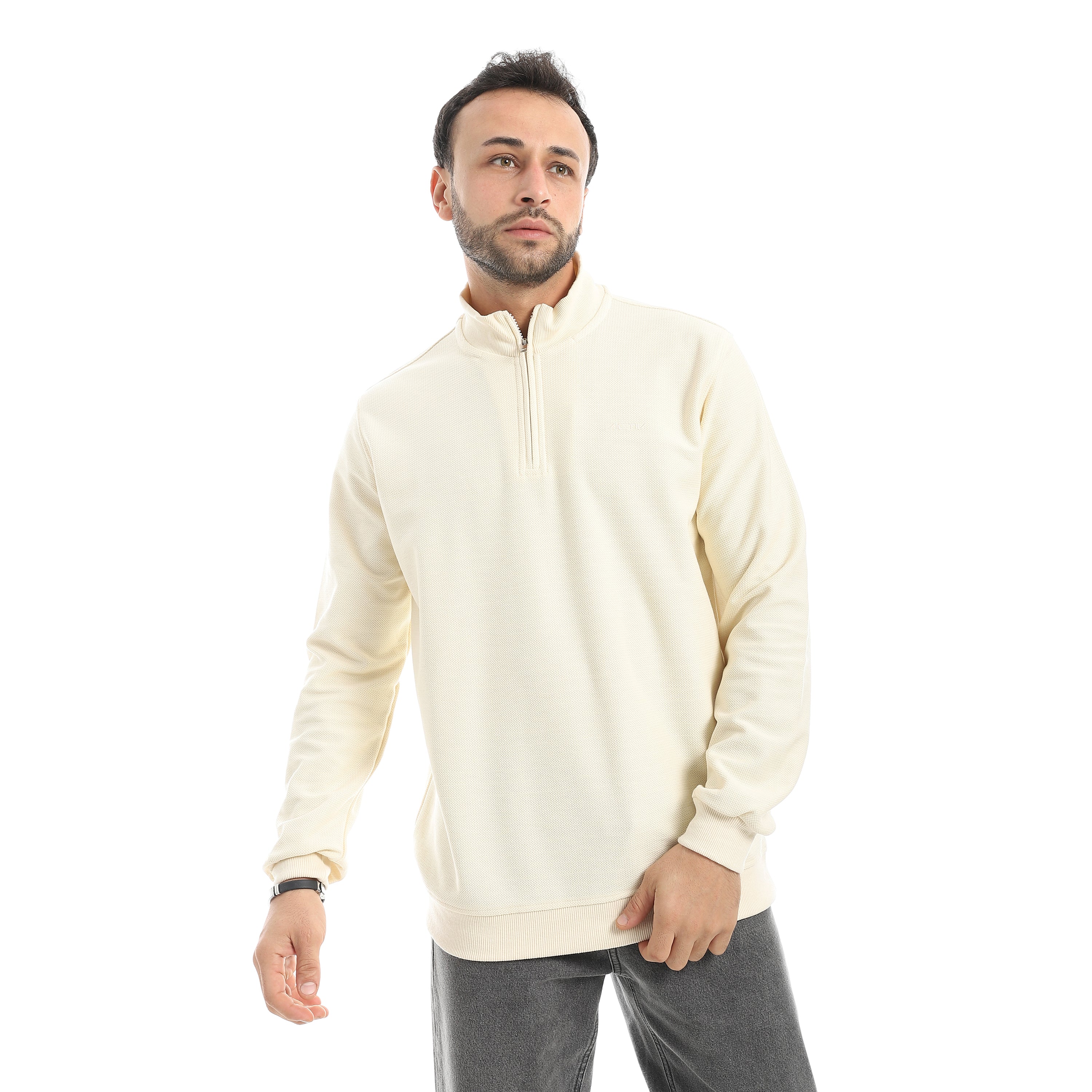 سويت شيرت نص ياقه1A&TIE
 - كريمي