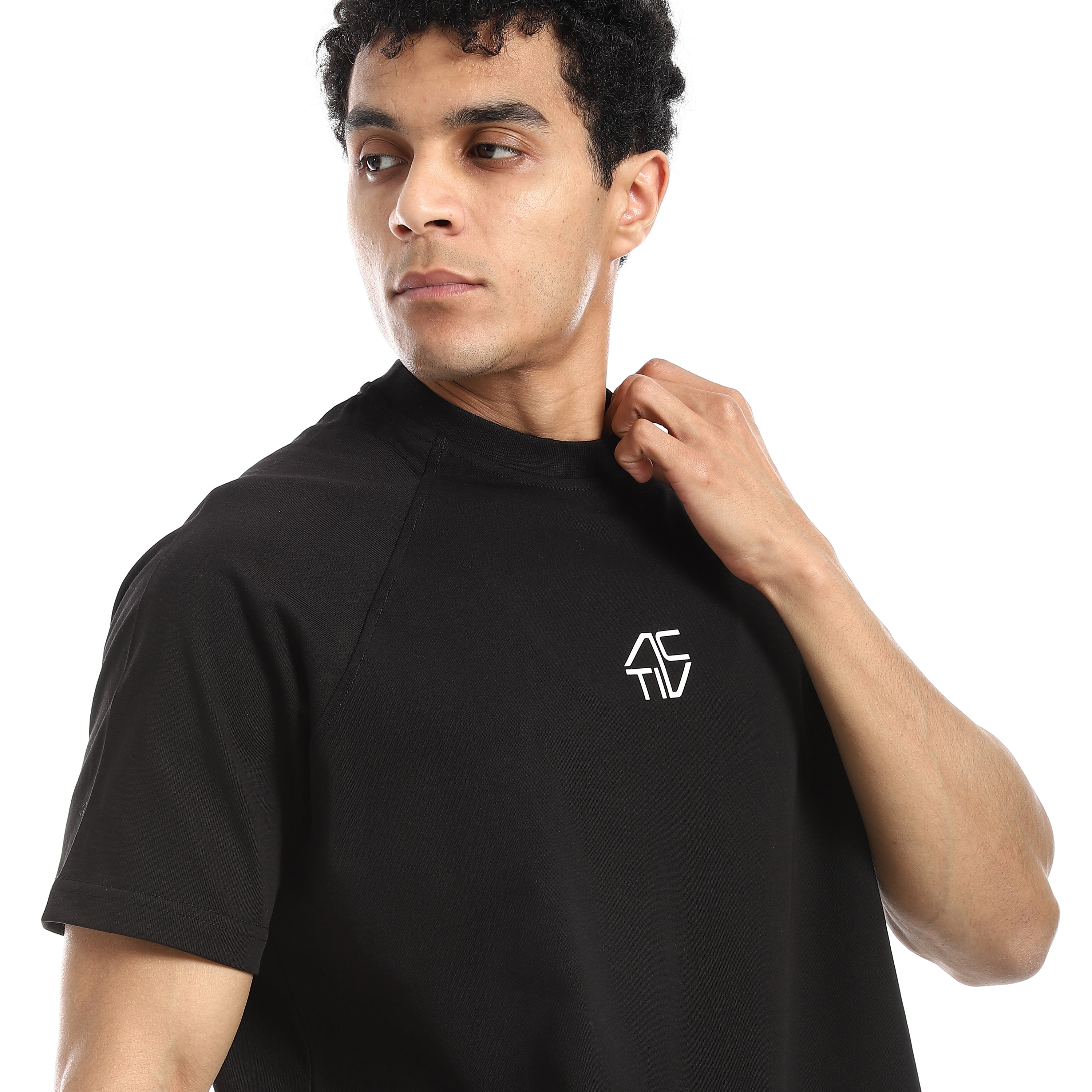 ROUND NECK OVERSIZED T-SHIRT - BLACK