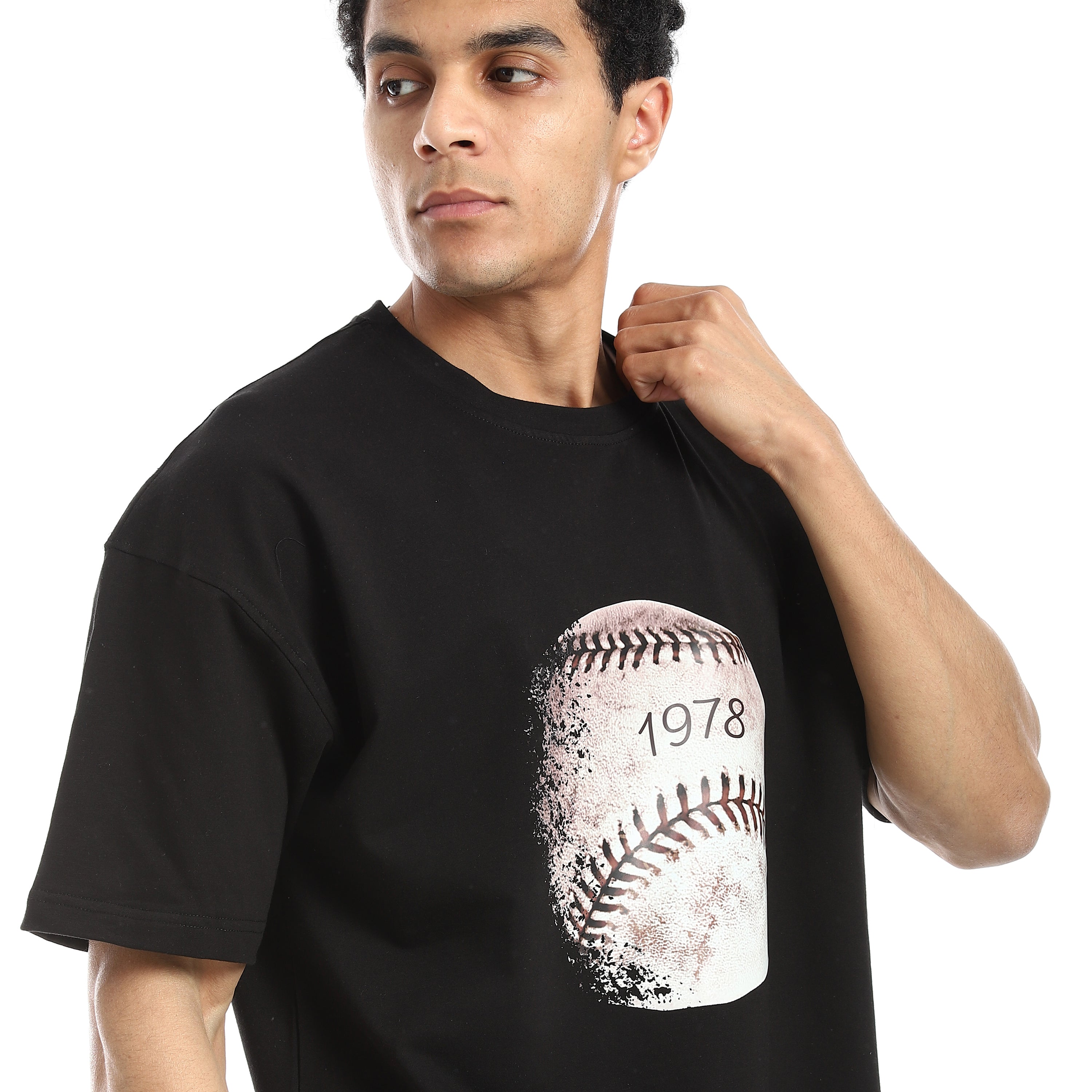 VINTAGE STRIKE OVERSIZE TSHIRT - BLACK