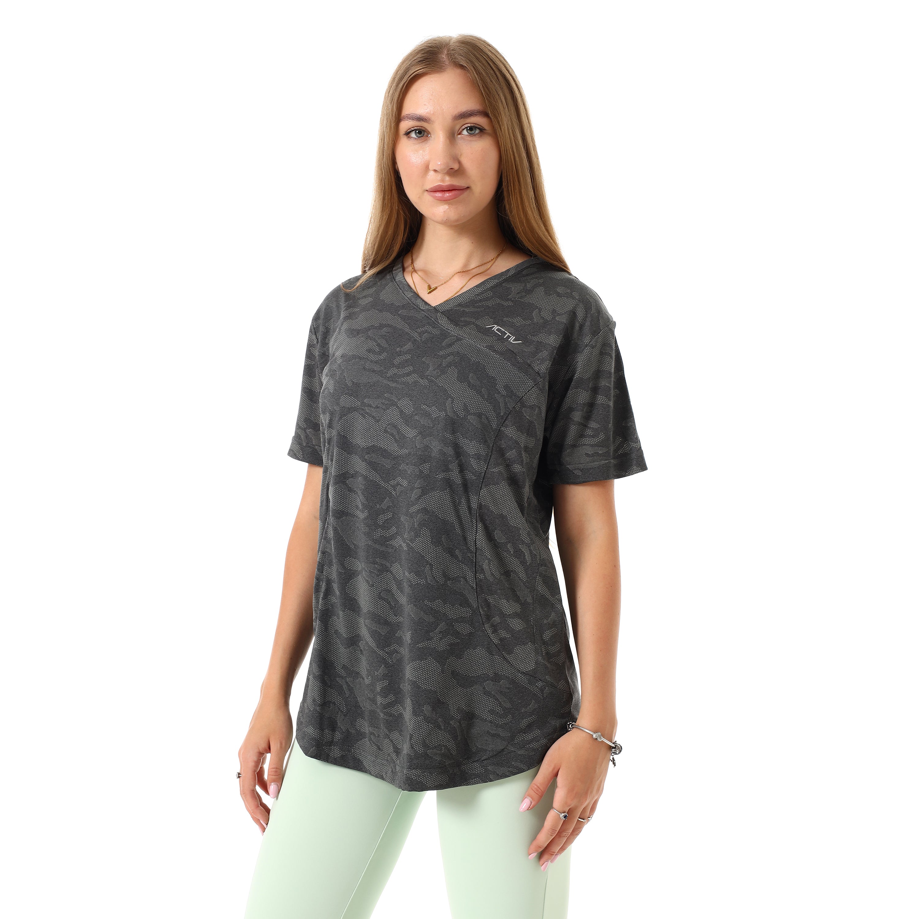 CAMO V-NECK CURVED-HEM T-SHIRT - GREY