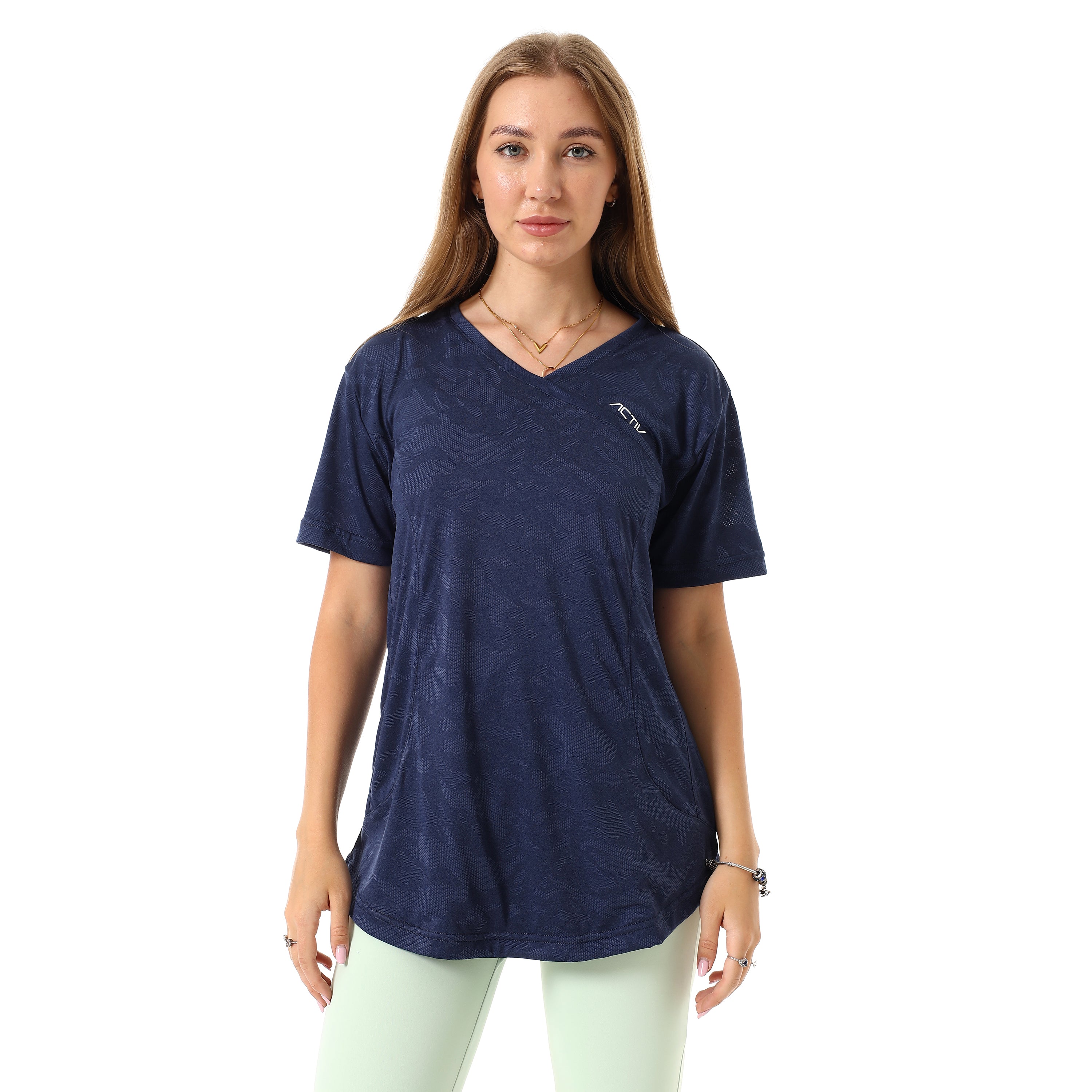 CAMO V-NECK CURVED-HEM T-SHIRT - BLUE