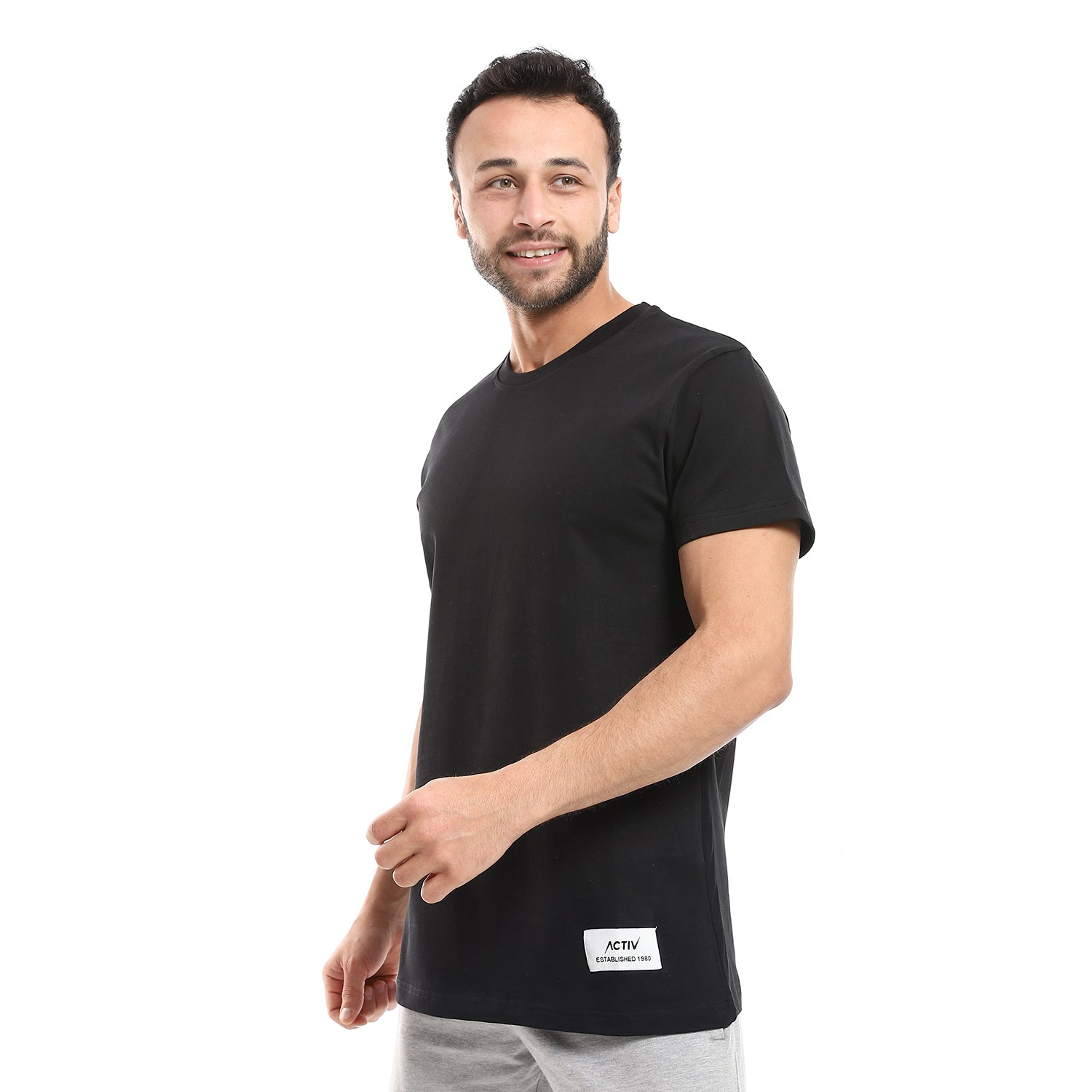 BASIC BADGE S/S T-SHIRT - BLACK