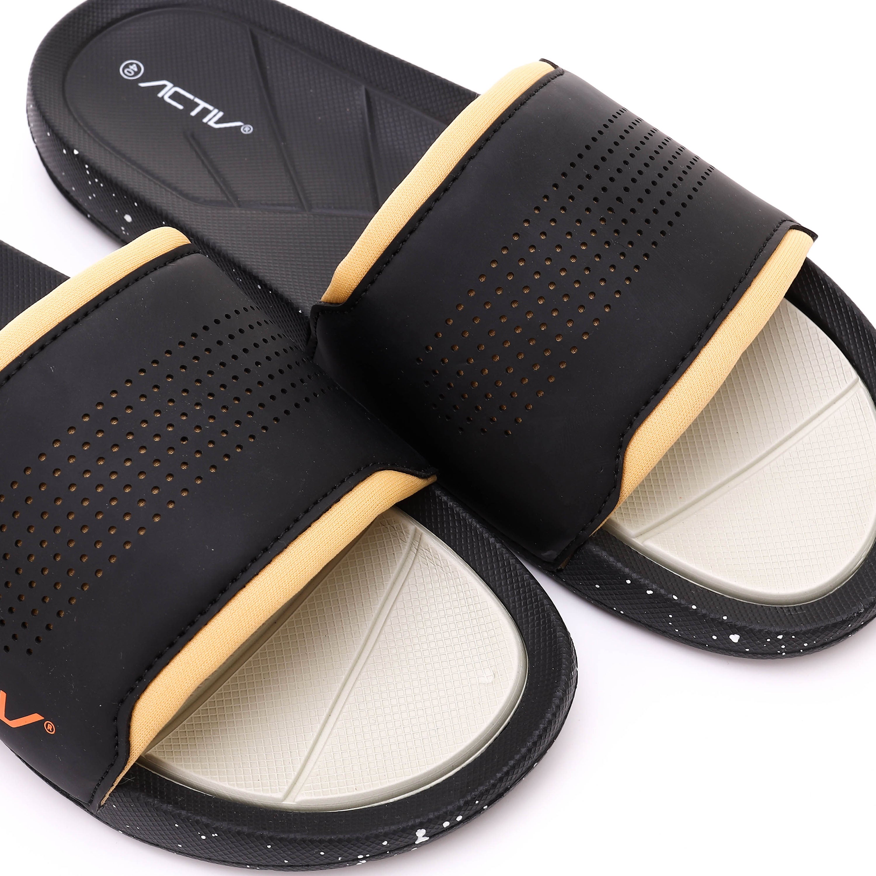 ACTIV MEN'S SLIPPER - اسود