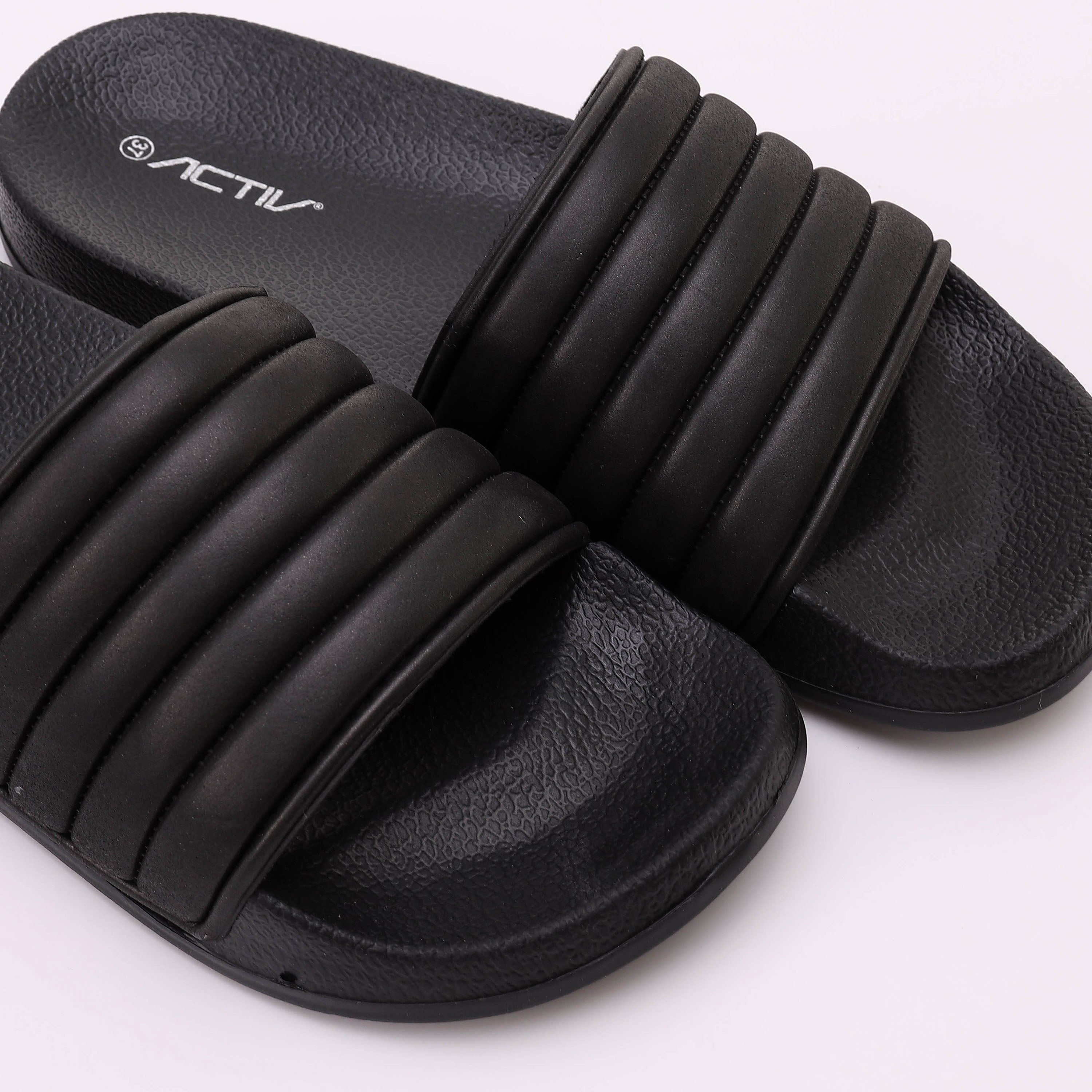 ACTIV WOMEN'S SLIPPER - اسود