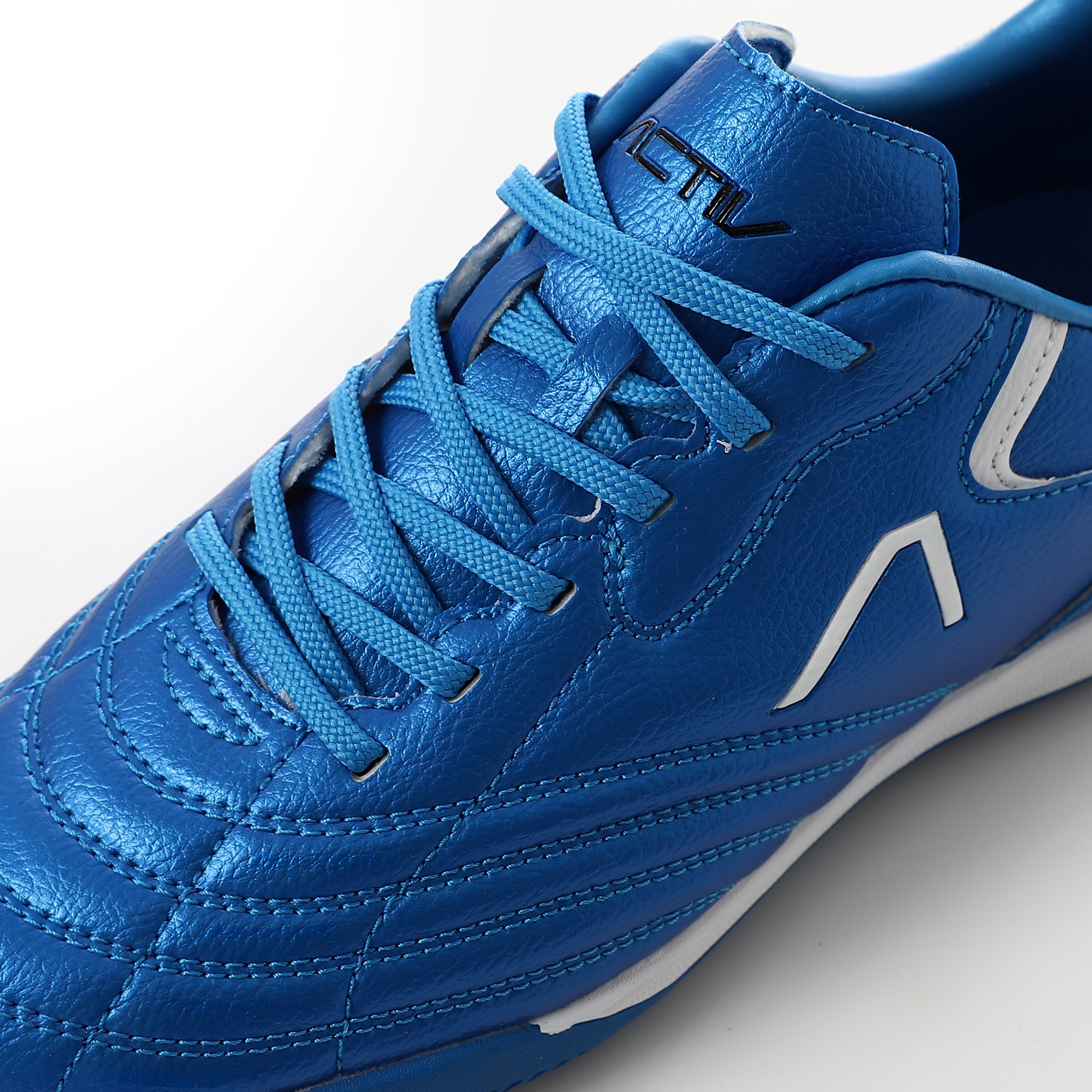 ACTIV BOYS' SOCCER SHOES - ROYALBLU