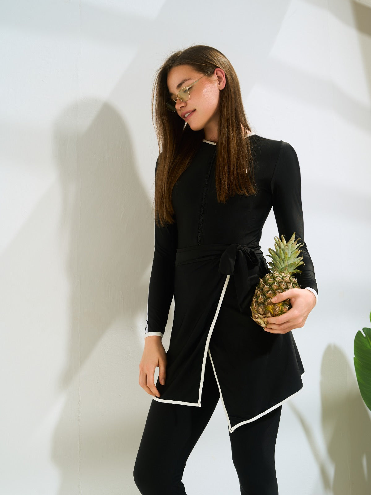 MENNA SET-CONTRAST WRAP DESIGN - BLACK