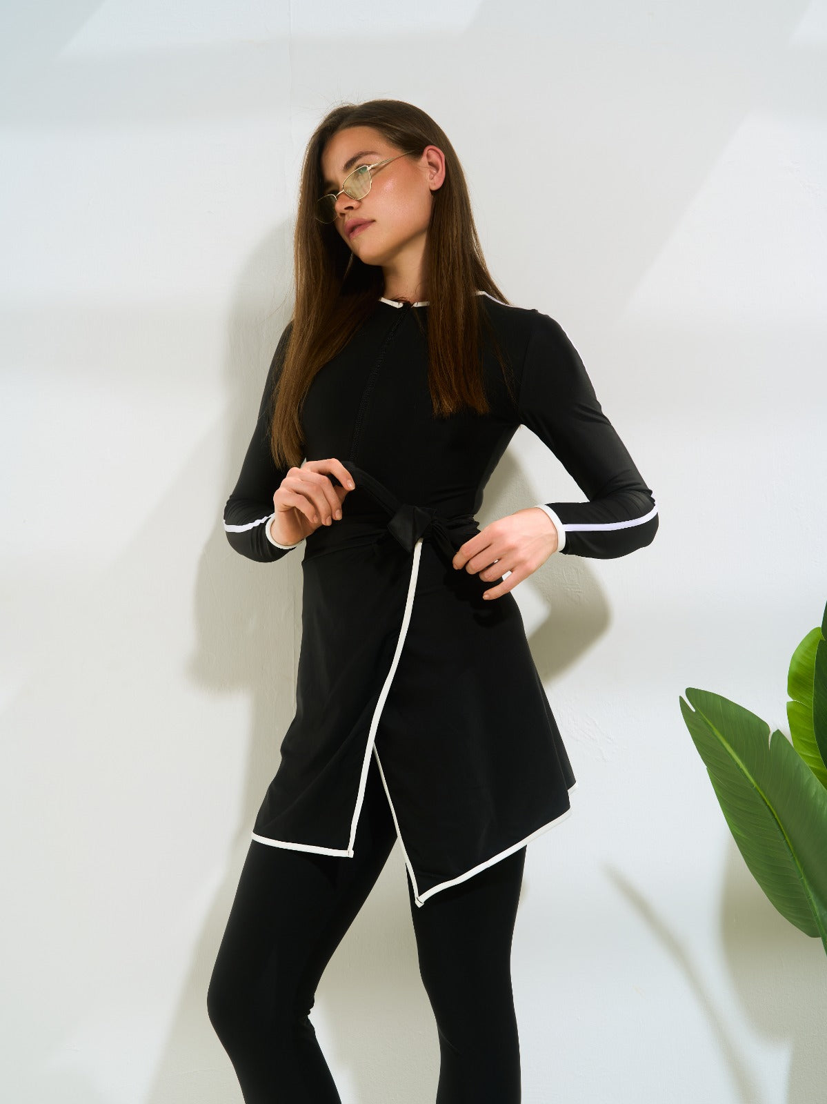 MENNA SET-CONTRAST WRAP DESIGN - BLACK