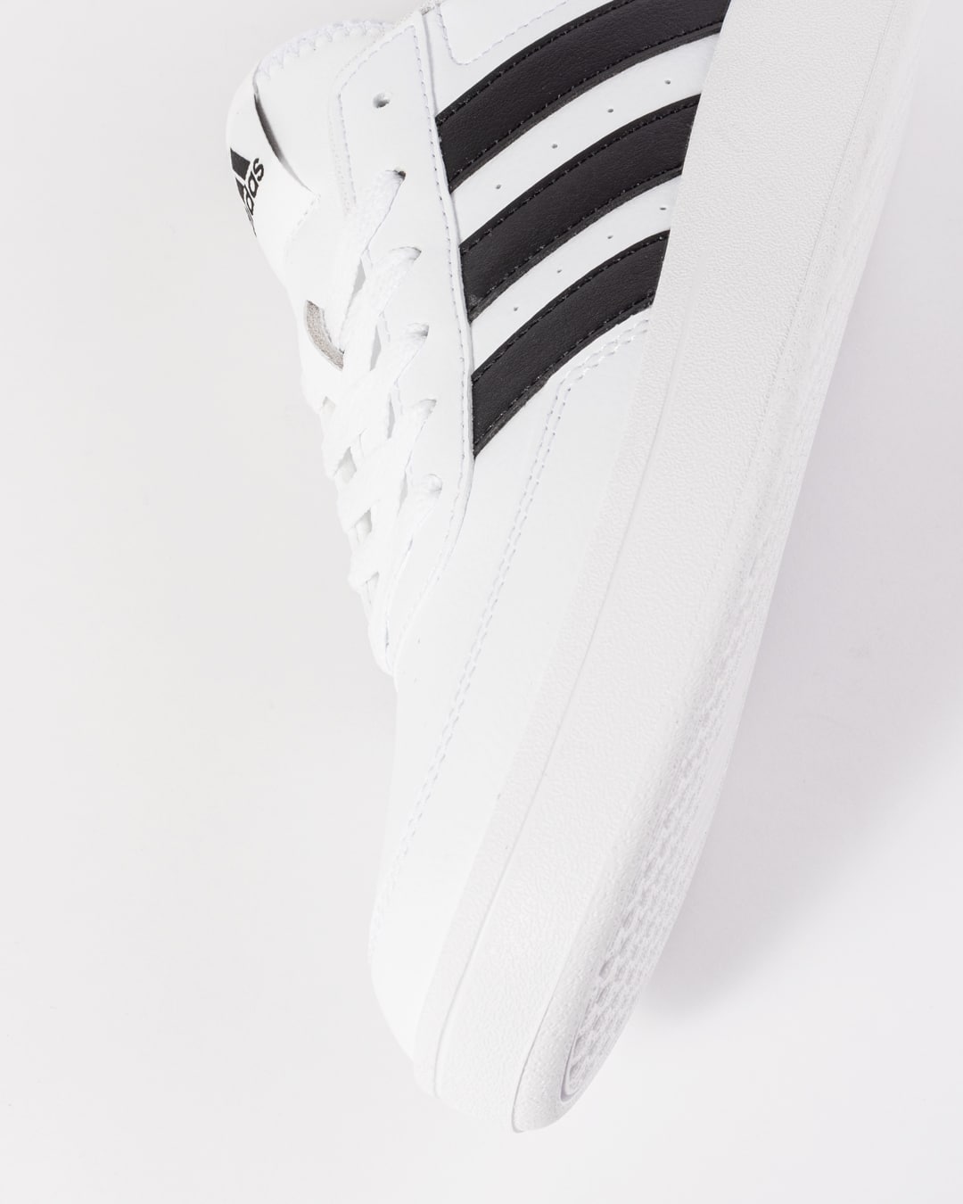 ADIDAS BREAKNET 2.0 SHOES - WHT & BLK